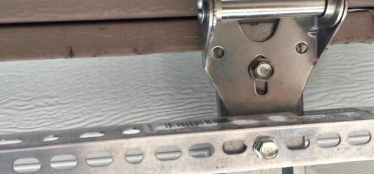commercial garage door hinges repair in Peterborough